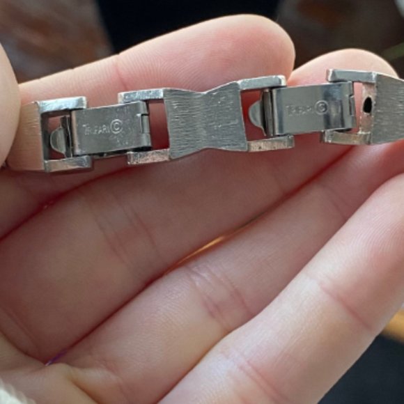 VTG- Trifari- Adjustable Omega Choker w Adjustable Sister Hinge Clip Clasps - Picture 5 of 9